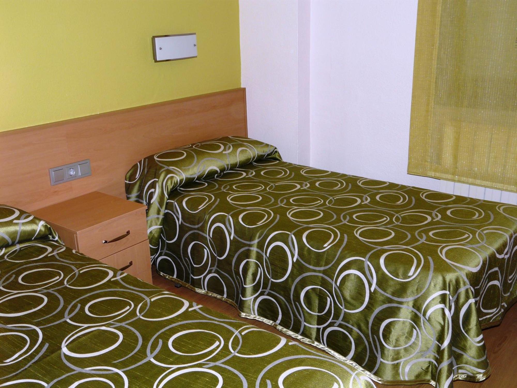 Apartamento Turistico Guara Casa Castro Barbastro Exterior photo